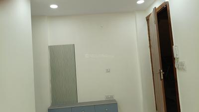 Living Room Image of 650 Sq.ft 2 BHK Builder Floor for sale in Raja Park Apartment, Shakurpur New Delhi for Rs. 6500000