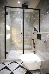 Bathroom Image of 3240 Sq.ft 4 BHK Builder Floor for sale in Sector 65 Gurgaon for Rs. 60000000