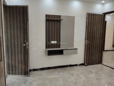 Bedroom Image of 2250 Sq.ft 3 BHK Builder Floor for sale in Sector 19 Faridabad for Rs. 28100000