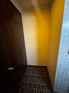 Bedroom Image of 2200 Sq.ft 3 BHK Builder Floor for sale in Panchsheel Enclave New Delhi for Rs. 67500000