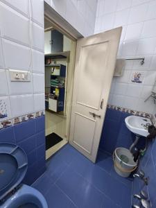 Bathroom Image of 3000 Sq.ft 4 BHK Villa for sale in Randesan Gandhinagar for Rs. 35000000