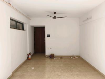 Living Room Image of 900 Sq.ft 1.5 BHK Apartment / Flat for sale in Lodha CASA LAKESIDE, Palava Phase 2 Thane for Rs. 4000000