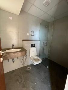 Bathroom Image of 1655 Sq.ft 3 BHK Apartment / Flat for sale in Godrej Meridien, Sector 106 Gurgaon for Rs. 27000000