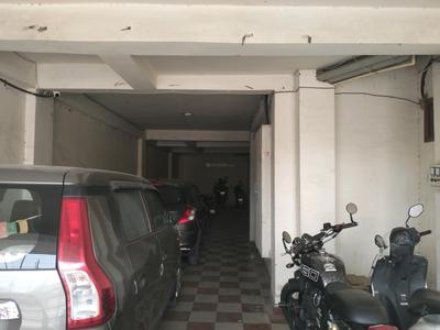 Car Garage Image of 968 Sq.ft 3 BHK Builder Floor for sale in Vasundhara Ghaziabad for Rs. 11500000
