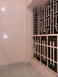 Bedroom One Image of 650 Sq.ft 2 BHK Apartment / Flat for rent in Dum Dum Cantonment Kolkata for Rs. 12450