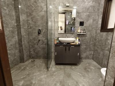 Bathroom Image of 1800 Sq.ft 3 BHK Builder Floor for rent in Saket Harmony, Said-Ul-Ajaib New Delhi for Rs. 60000