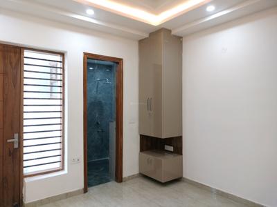 Bedroom Image of 1350 Sq.ft 3 BHK Builder Floor for sale in BPTP District, Sector 81 Faridabad for Rs. 17000000