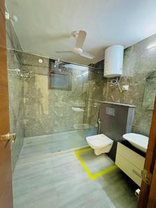 Bathroom Image of Girls Pg in Sector 63, Noida