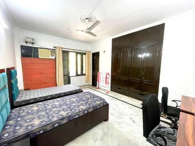 Bedroom Image of Luxury girls pg in DLF Phase 2, Gurgaon
