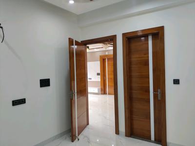 Bedroom Image of 1350 Sq.ft 4 BHK Builder Floor for sale in Reeba Homes Builder Floors, Vaishali Ghaziabad for Rs. 19551000