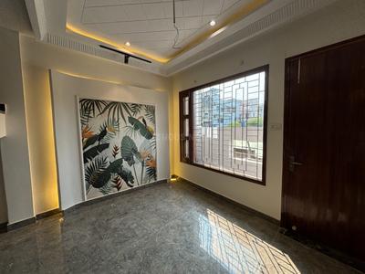 Living Room Image of 2500 Sq.ft 5 BHK Independent House for sale in Awaleshpur Varanasi for Rs. 21000000
