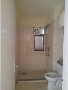 Common Bathroom Image of 2184 Sq.ft 3.5 BHK Apartment / Flat for sale in BPTP Princess Park, Sector 86 Faridabad for Rs. 14500000
