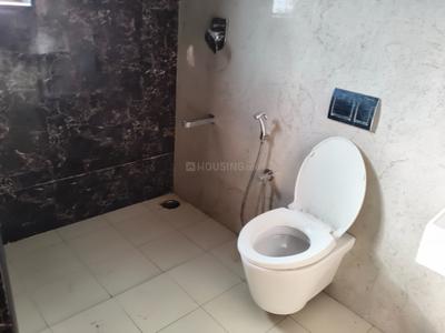 Bathroom Image of 1700 Sq.ft 3 BHK Apartment / Flat for rent in  Majestic Brindavan, T Nagar Chennai for Rs. 65000