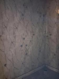 Common Bathroom Image of 1050 Sq.ft 2 BHK Apartment / Flat for sale in Sector 49 Noida for Rs. 4600000