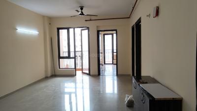 Living Room Image of 1040 Sq.ft 2 BHK Apartment / Flat for rent in Logix Blossom County, Sector 137 Noida for Rs. 27000