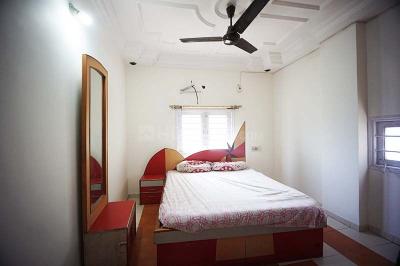 Bedroom Image of 1260 Sq.ft 3 BHK Apartment / Flat for sale in Maninagar Ahmedabad for Rs. 6400000
