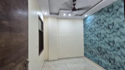 Bedroom Image of 2250 Sq.ft 2 BHK Apartment / Flat for rent in Uttam Nagar New Delhi for Rs. 14000