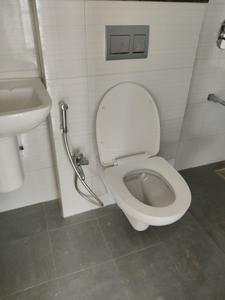 Common Bathroom Image of 750 Sq.ft 2 BHK Apartment / Flat for sale in Bhandup West Mumbai for Rs. 13000000