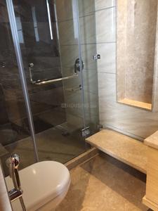 Bathroom Image of 3880 Sq.ft 3 BHK Villa for rent in South City 1 Floors, Sector 41 Gurgaon for Rs. 58000
