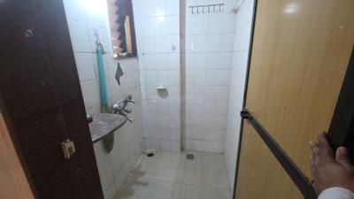 Bathroom Image of 525 Sq.ft 1 BHK Apartment / Flat for sale in Lokhandwala Alica Nagar, Kandivali East Mumbai for Rs. 11000000