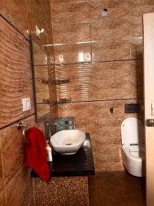 Bathroom Image of 3500 Sq.ft 4 BHK Independent House for rent in Sector 16 Faridabad for Rs. 45000