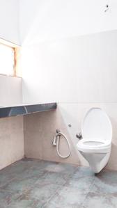 Bathroom Image of 2300 Sq.ft 4.5 BHK Villa for rent in Thaltej Ahmedabad for Rs. 36000