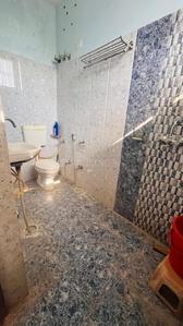 Bathroom Image of 1350 Sq.ft 3 BHK Builder Floor for sale in Malviya Nagar Jaipur for Rs. 7000000