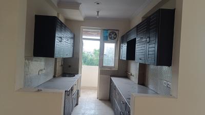Kitchen Image of 1835 Sq.ft 3 BHK Apartment / Flat for sale in Amrapali Silicon City, Sector 76 Noida for Rs. 19800000