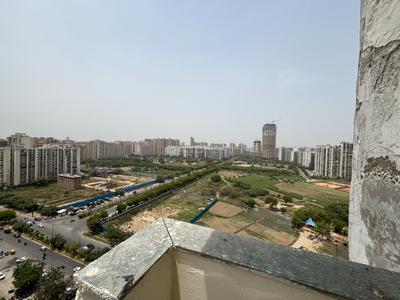 Balcony Image of 1600 Sq.ft 3.5 BHK Apartment / Flat for sale in Nimbus The Hyde Park, Sector 78 Noida for Rs. 23000000