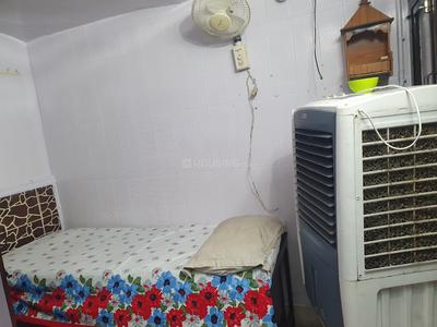 Bedroom Image of Radhe Radhe PG for kalindi Collage  in Patel Nagar, New Delhi