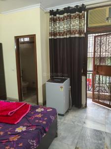 Bedroom Image of 1002 Sq.ft 2 BHK Builder Floor for rent in Lajpat Nagar New Delhi for Rs. 45040