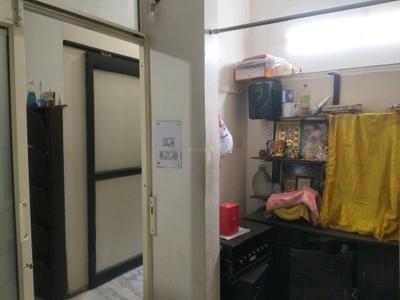 Bedroom Image of 1440 Sq.ft 2.5 BHK Builder Floor for sale in Mukherjee Nagar New Delhi for Rs. 16000000