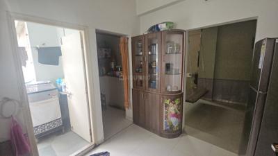 Kitchen Image of 1000 Sq.ft 2 BHK Apartment / Flat for sale in Devpujan, Motera Ahmedabad for Rs. 6500000