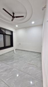 Bedroom Image of 1500 Sq.ft 1 BHK Builder Floor for rent in Nipania Indore for Rs. 13000