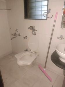 Common Bathroom Image of 856 Sq.ft 2 BHK Apartment / Flat for sale in Ekta Meadows, Borivali East Mumbai for Rs. 24500000
