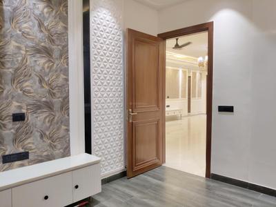 Bedroom Image of 2995 Sq.ft 3 BHK Apartment / Flat for sale in Mahindra Luminare, Sector 59 Gurgaon for Rs. 70000000