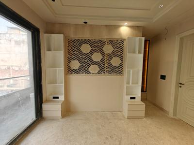Bedroom Image of 2304 Sq.ft 4 BHK Builder Floor for sale in Model Town New Delhi for Rs. 55000000