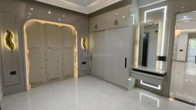 Bedroom Image of 2700 Sq.ft 5 BHK Builder Floor for sale in Vaishali Ghaziabad for Rs. 36300000