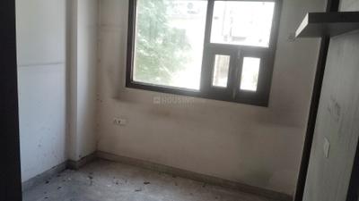 Bedroom Image of 1100 Sq.ft 3 BHK Builder Floor for sale in Raja Garden New Delhi for Rs. 18000000