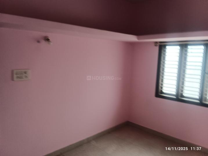 Naveen Needa Vaatha radha Nivas Bedroom 1