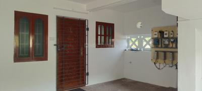 Bedroom Image of 850 Sq.ft 2 BHK Independent House for rent in Injambakkam Chennai for Rs. 23000