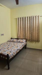 Bedroom Image of 1000 Sq.ft 2 BHK Builder Floor for rent in M.G. Road Kochi for Rs. 20000