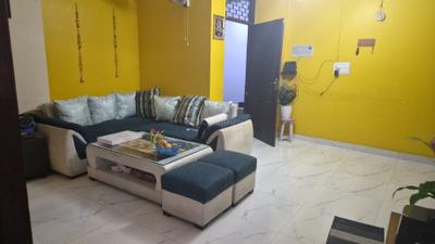 Living Room Image of 865 Sq.ft 2 BHK Apartment / Flat for sale in Rajajipuram Lucknow for Rs. 4000000