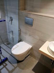 Common Bathroom Image of 805 Sq.ft 2 BHK Apartment / Flat for sale in Colaba Mumbai for Rs. 35000000