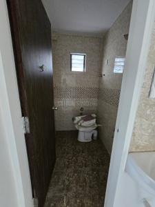Bathroom Image of 1550 Sq.ft 3 BHK Apartment / Flat for rent in Harni Vadodara for Rs. 18000