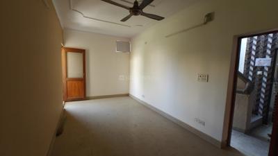 Bedroom Image of 900 Sq.ft 3 BHK Builder Floor for sale in GH 14 DDA MIG, Paschim Vihar New Delhi for Rs. 11500000