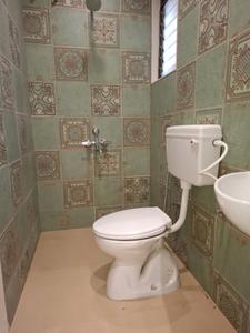 Common Bathroom Image of 950 Sq.ft 2 BHK Apartment / Flat for sale in Taloja Navi Mumbai for Rs. 5500000