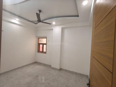Bedroom Image of 1650 Sq.ft 3 BHK Apartment / Flat for rent in Defence Enclave, Sector 44 Noida for Rs. 32000