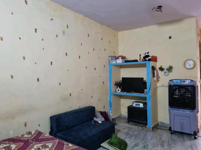 Bedroom Image of 5501 Sq.ft 12 BHK Independent House for sale in Hastsal New Delhi for Rs. 36000000