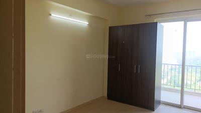 Bedroom Image of 1760 Sq.ft 3 BHK Apartment / Flat for rent in DLF Express Greens, Manesar Gurgaon for Rs. 30000